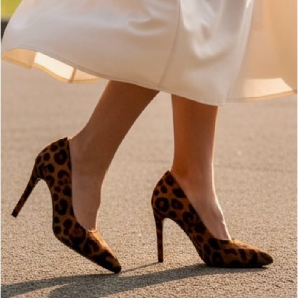 Pointed Toe Pumps | 7.5
